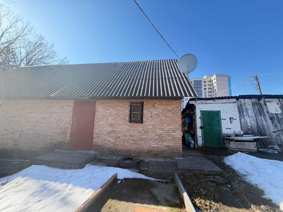 МЕГА ПРИВАБЛИВА ПРОПОЗИЦІЯ в центрі під комерцію , продаж гаражу