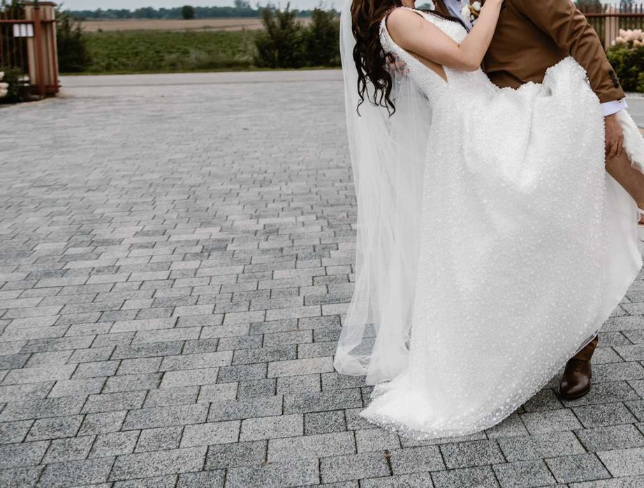 Suknia ślubna sprzedam