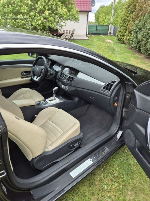 Laguna 3,0V6 235KM, 4CONTROL