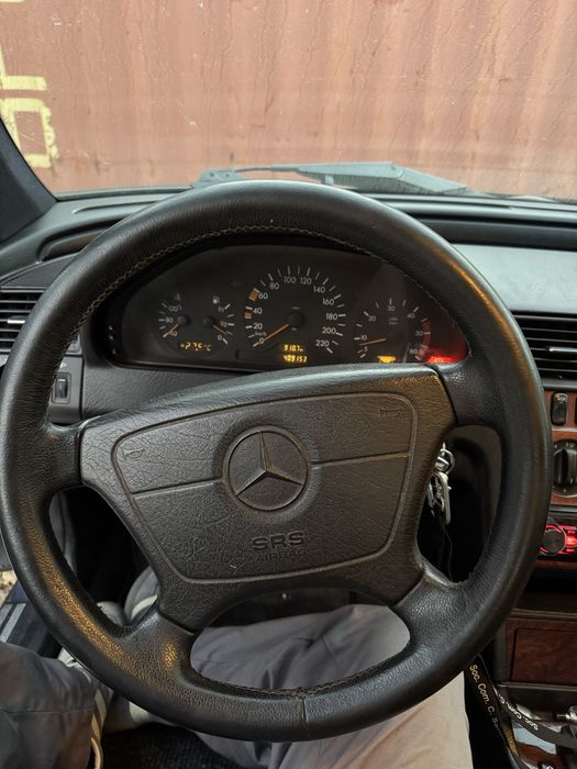 Mercedes c220 classic