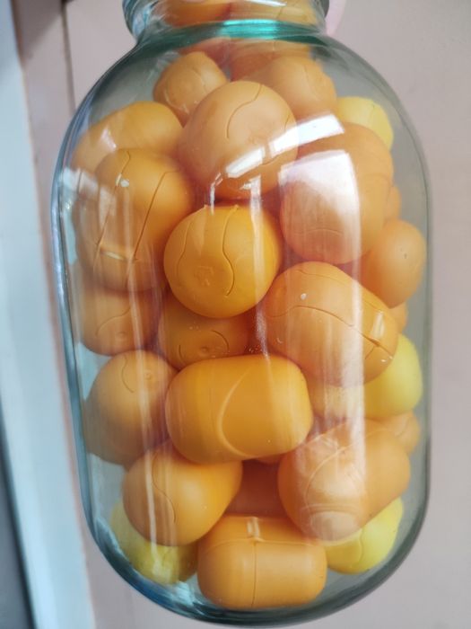 Капсули, бокси від кіндер