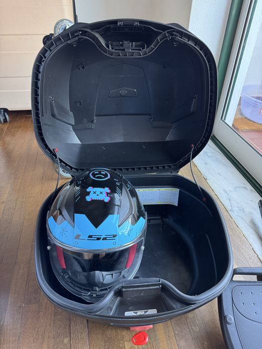 Top case Givi Blade + suporte Givi