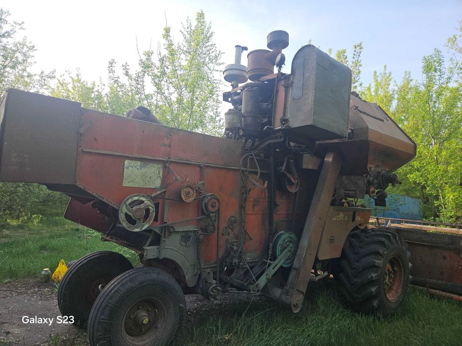 Продам комбайн нива ск5