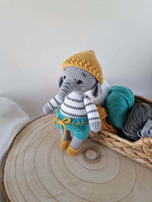 Słonik na szydełku, handmade