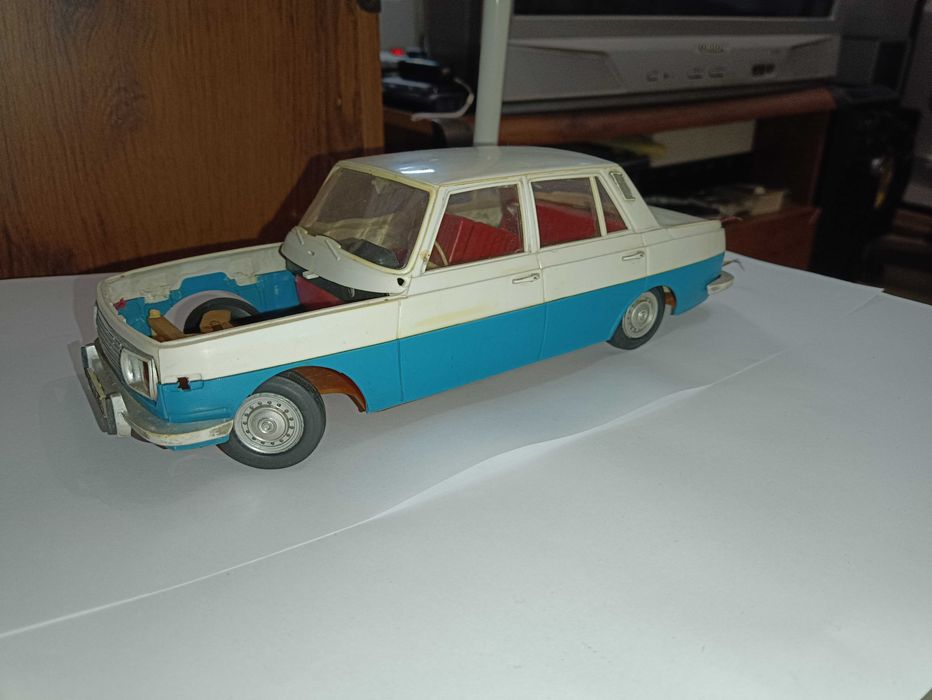 Stara zabawka Wartburg 353 na kabel Anker Spielzeug DDR lata 60 Lubsko