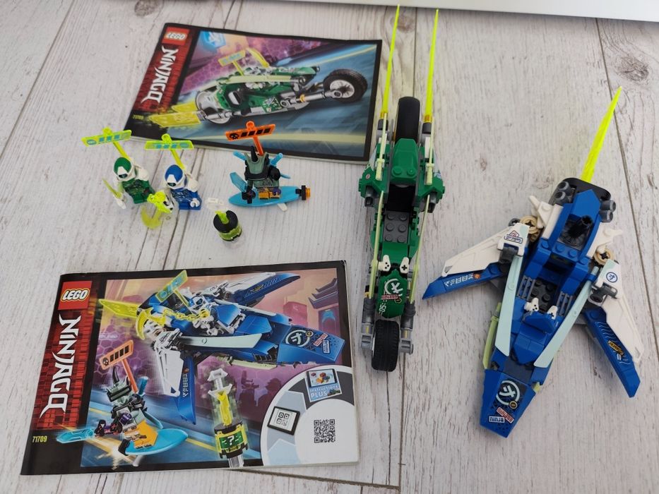 Klocki LEGO Ninjago Wyścigówki Jaya i Lloyda 71709
