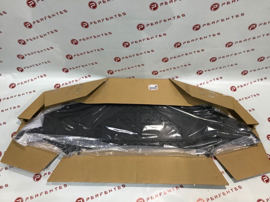 Захист нижній переднього бампера Tesla M3 1084174-00-D 11084174-01-D