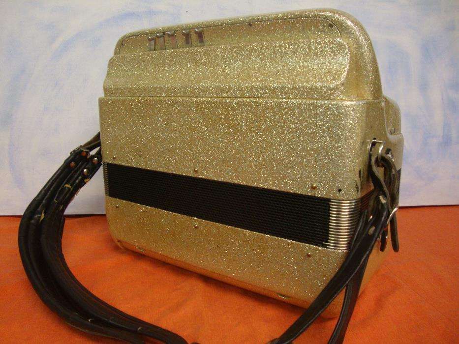 Acordeao Fratelli Crosio 4 Voz 120 Baixos, N. 26