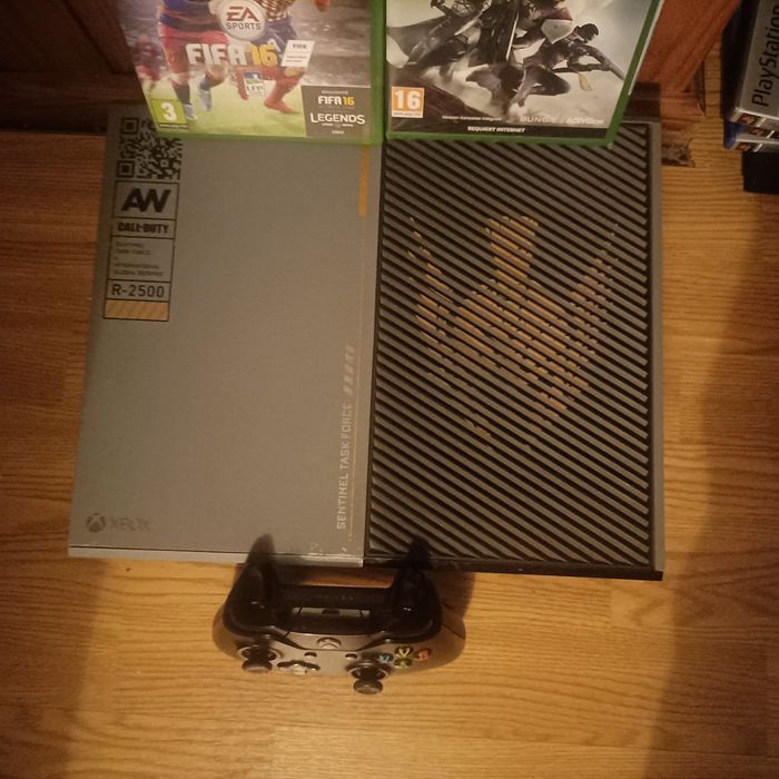Xbox One edição especial + comando + jogo