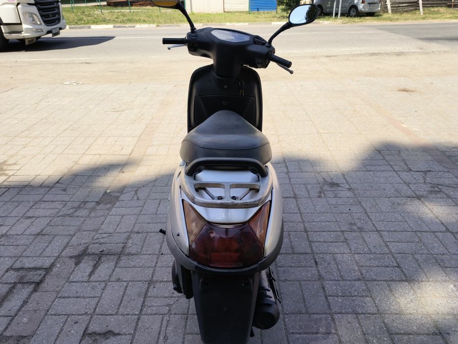 Продам скутер Honda Lead AF48
