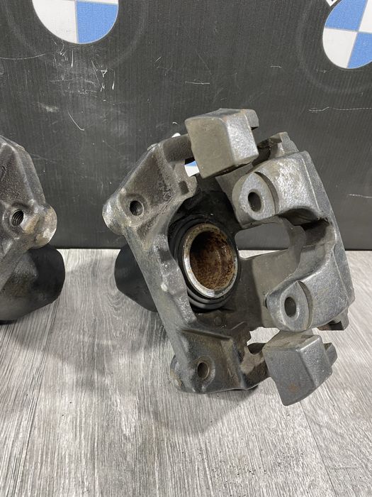Передні суппорта BMW E39 Код:1546