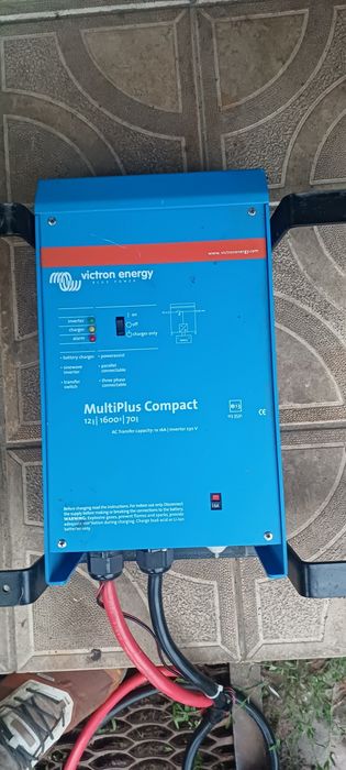 Інвертор Victron Energy MultiPlus Compact 12/1600/70гібриднийий
