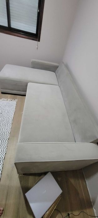 Sofa com chesise