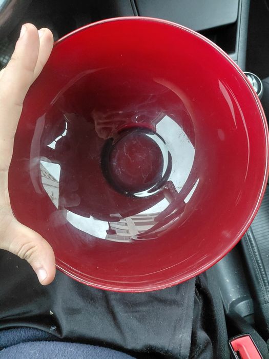 Tigela de cozinha no estado real que se encontra nas fotos 2€