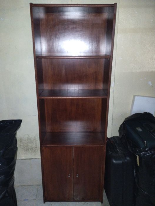 Móvel de sala em bom estado para venda barato não negociável.