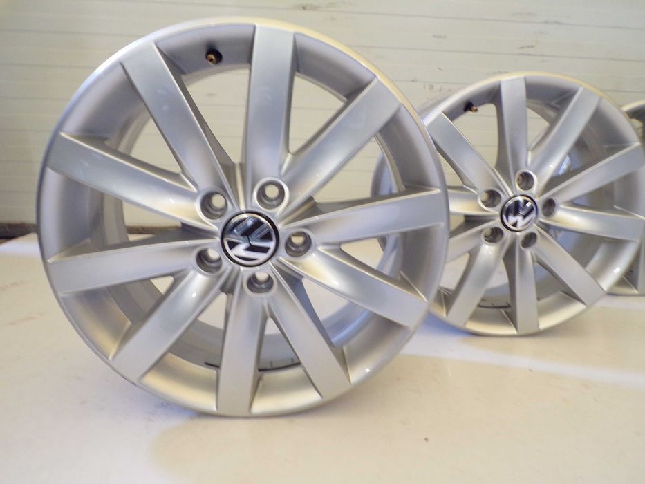 felgi aluminiowe VW GOLF 6  7  5 TOURAN 17 5x112 7J ET54