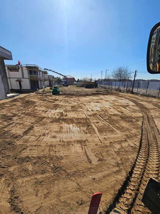 PraceZiemneWykopyRozbiórkiWybrzeniaWymiannyGruntyUtwardzanieDróg