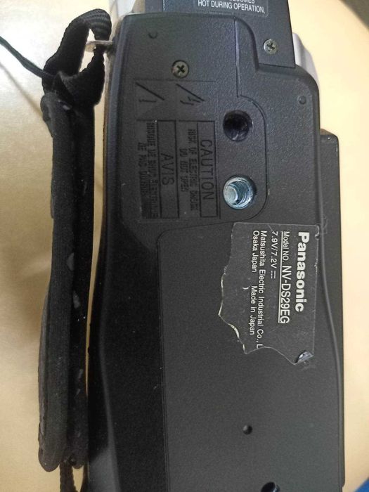 Видеокамера Панасоник  под малую кассету. Чистый японец.