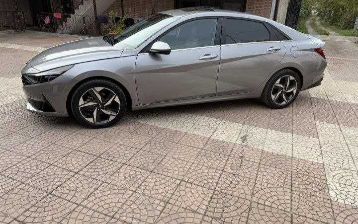 Hyundai Elantra 2023