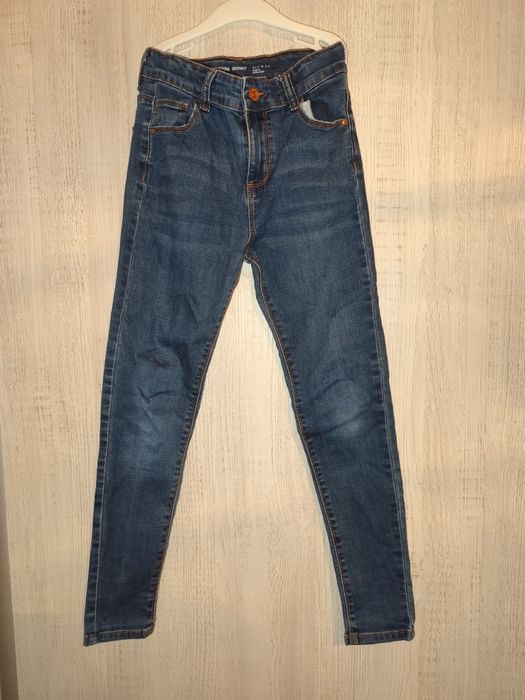 Spodnie jeansowe typu "skinny" marki Denim Co. Dla chłopca i dla dziewczynki unisex