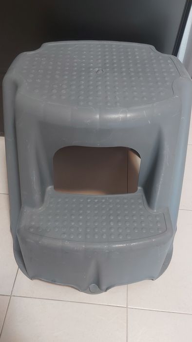 Banco de apoio c/  2 degraus