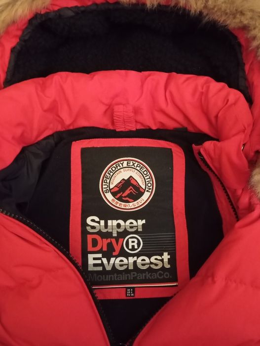 Оригинальный женский пуховик Superdry Everest.