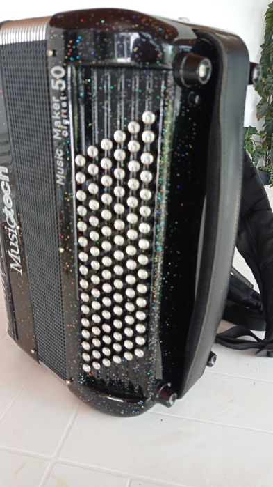 acordeão musictech (Midi novos e usados)