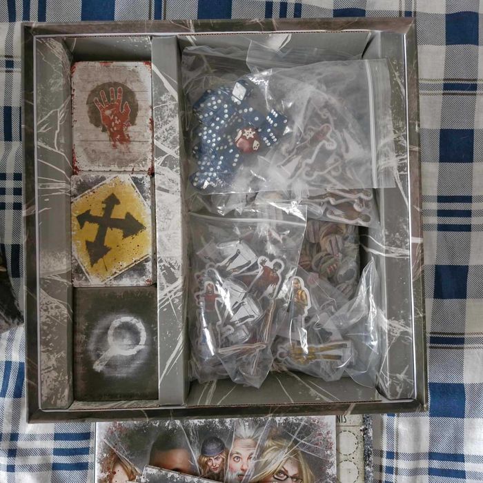 Dead of Winter - Jogo de Tabuleiro