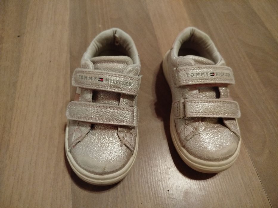 Buty Tommy Hilfiger r.24