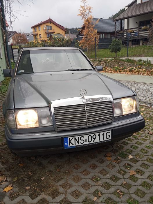 Mercedes-Benz W124