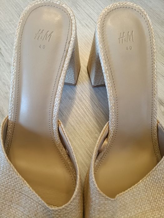 Eleganckie Klapki H&M na obcasie