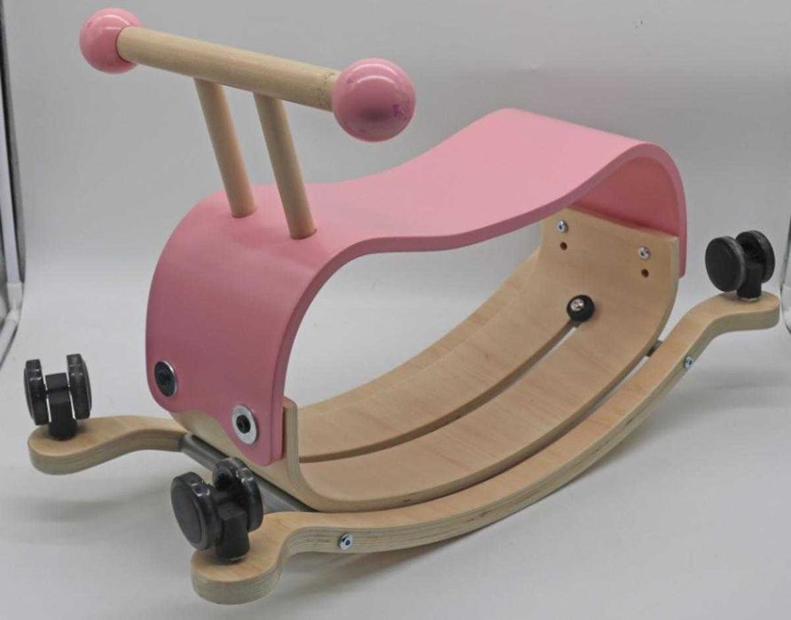 Розпродаж дитячого одягу та іграшок у зв’язку із закриттям магазину