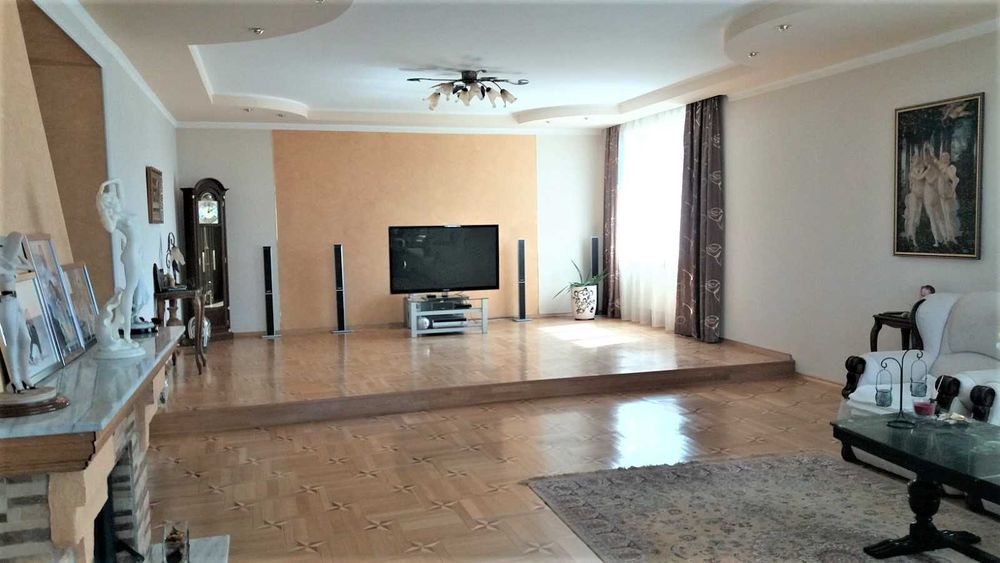 ПРОДАЖ ДВОКВАРТИРНОГО БУДИНКУ (продаж квартир окремо)