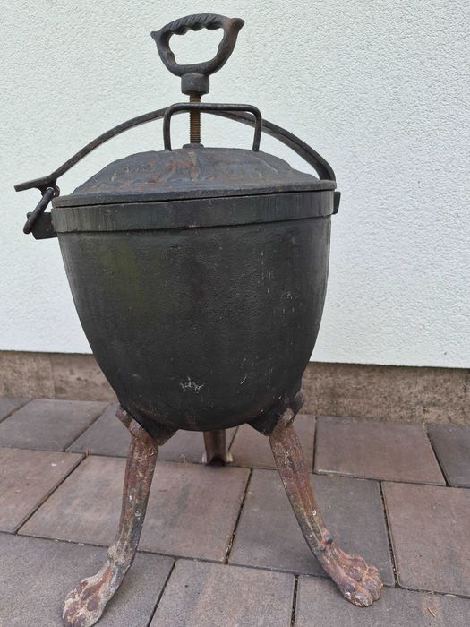 Kociołek żeliwny 10 litrowy