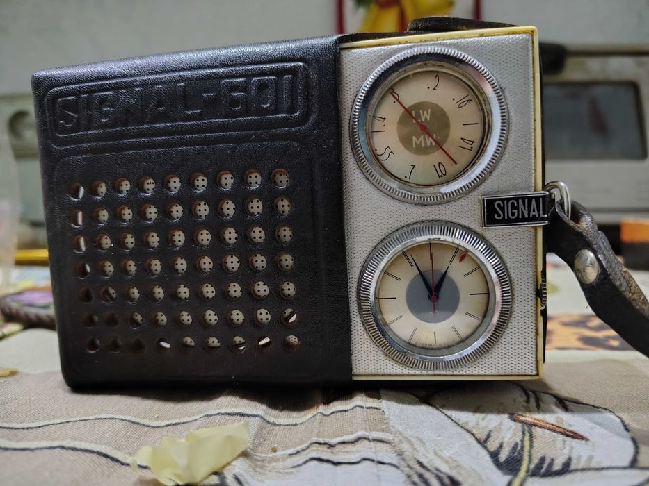 Радиоприёмник "Signal 601"