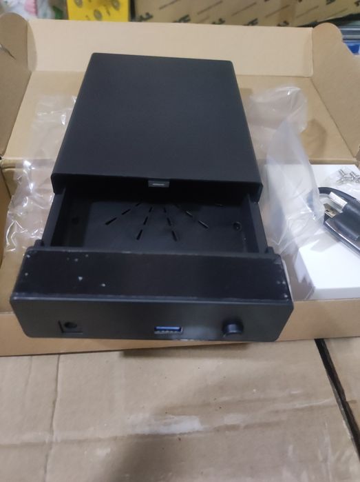 Caixa para disco externo nova