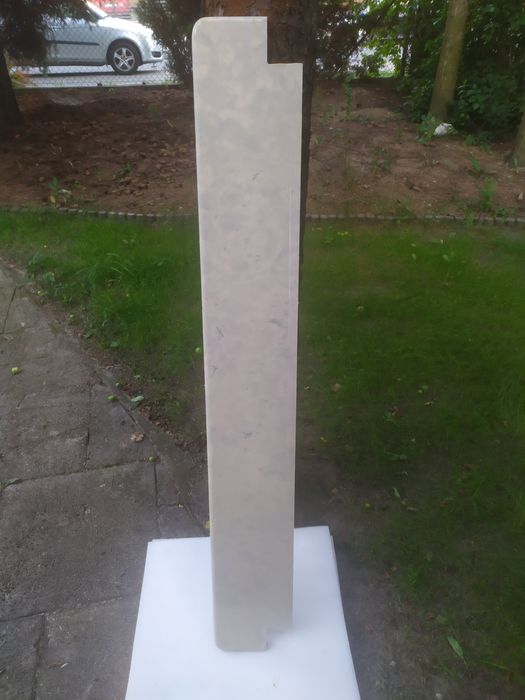 Parapet kamienny