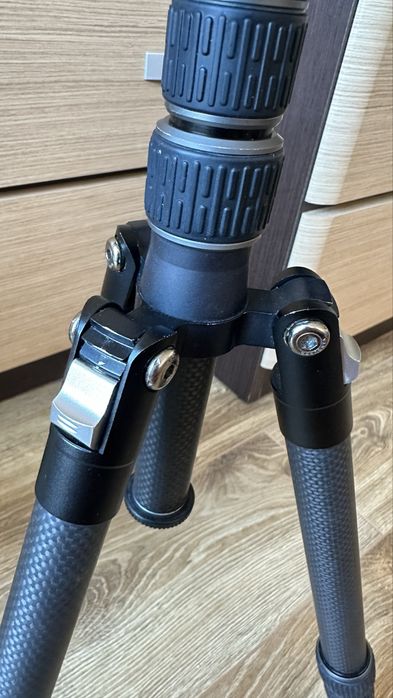 Statyw fotograficzny Vanguard  Vesta TB 235CB carbon