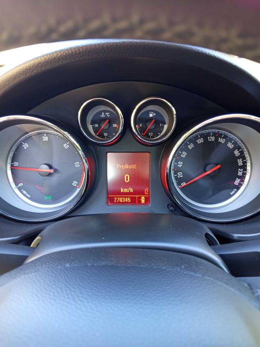 Sprzedam opel Insignia 2011