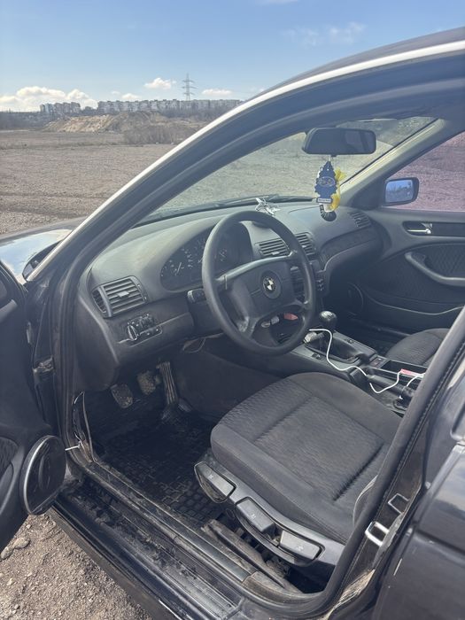 Продам БМВ е46..