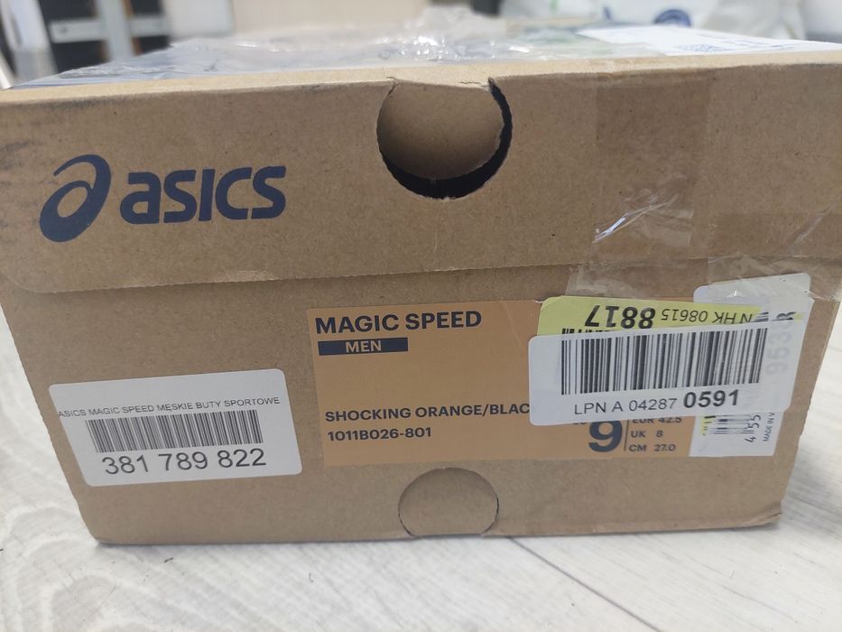 Asics Magic speed z karbonem 42,5 - jak nowe