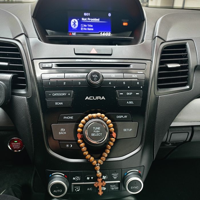 Продам власний автомобіль Akura RDX