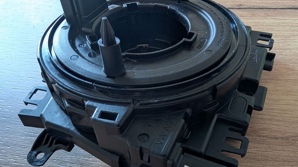 Taśma do kierownicy grupa VAG 5Q0.953.569.A - zregenerowana