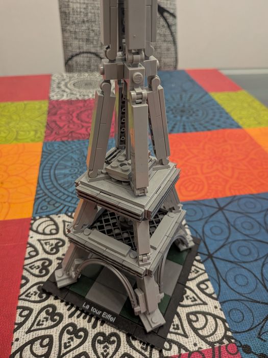 LEGO Architecture tour Eiffel