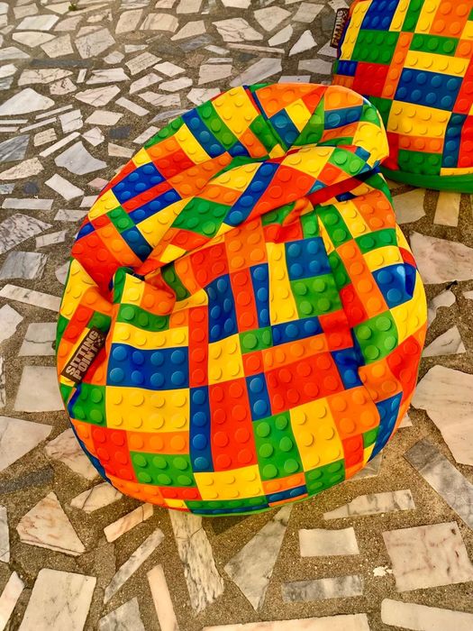 Pufes padrão Lego