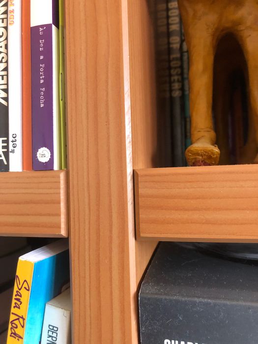 Estante biblioteca modular em madeira