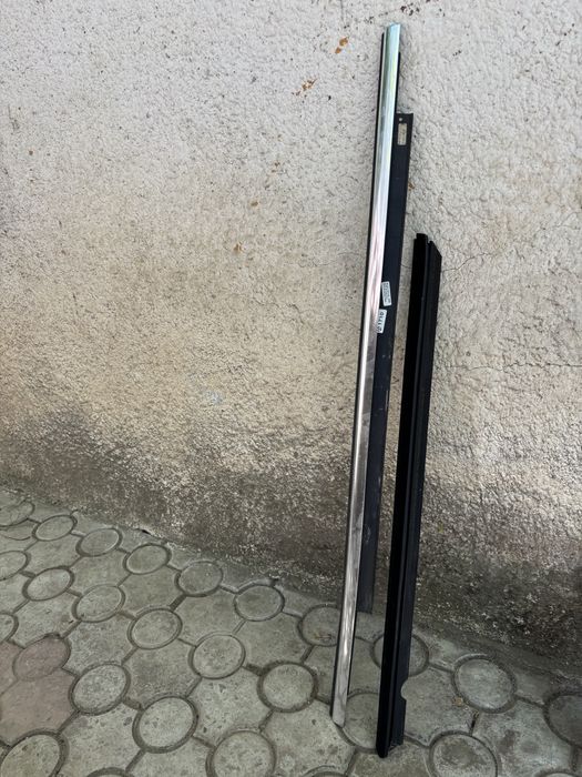 Переднє праве скло на Mercedes w204