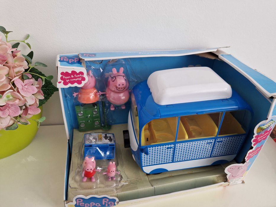 Świnka peppa wakacyjny kamper figurki