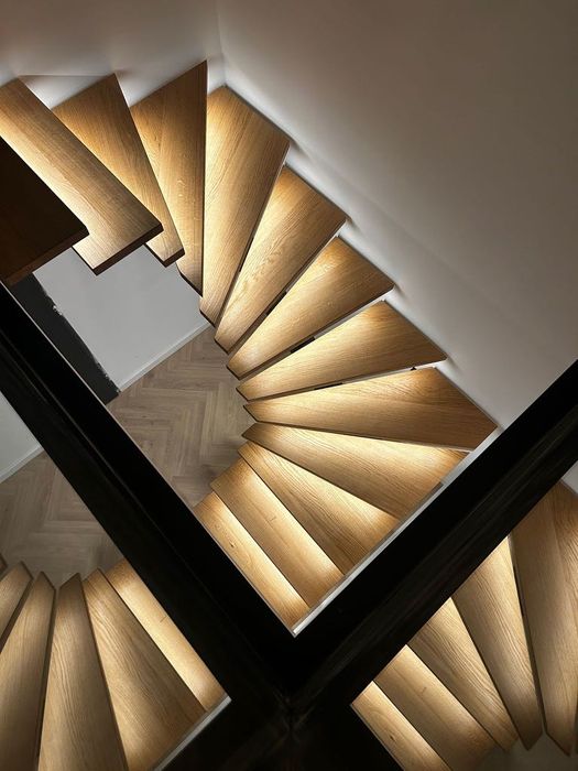 Schody metalowe samonośne, industrialne, loftowe i przemysłowe.