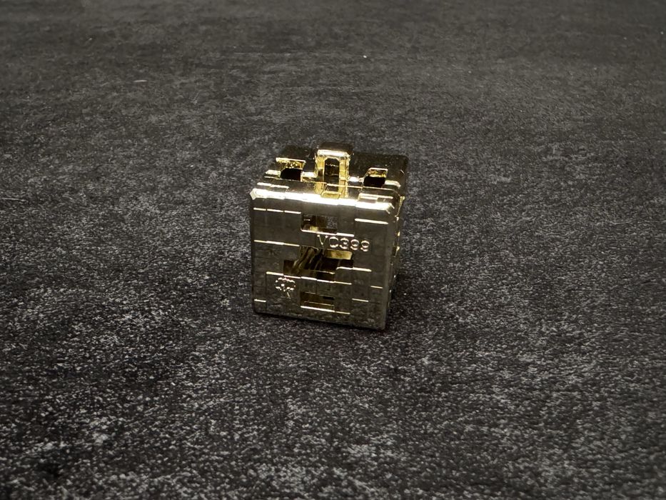 Золотий блок майнкрафт - рідкісна іграшка з колекції